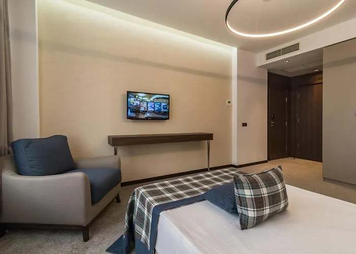 Rosslyn Dimyat Szálloda 4*