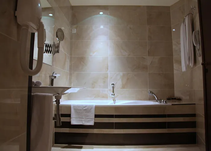 Rosslyn Dimyat Szálloda